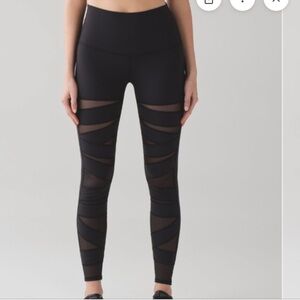 Lululemon Wunder Under High-Rise 28” Tech Mesh full on Luon black